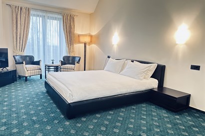 2 nakvynės „National Golf Resort“ + golfas