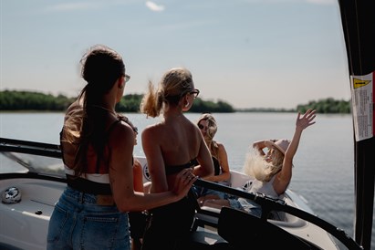 Pasiplaukiojimas kateriu „Molėtai Resort“