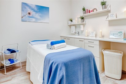 Veido masažas KAGAN + kaukė, pečių ir rankų masažas