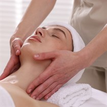 Veido masažas KAGAN + kaukė, pečių ir rankų masažas