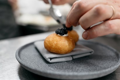 1 nakvynės poilsis VILA KOMODA su vakariene 