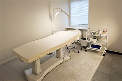 Skaistinamoji veido procedūra su vitaminu C