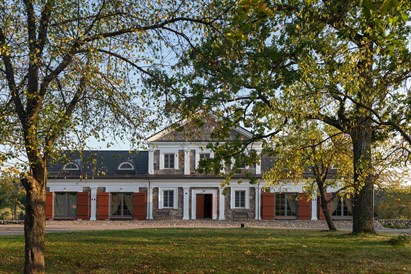 1 n. Paliesiaus dvare su vakariene ir koncertu