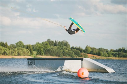 Čiuožimas vandenlente „Wake Pond“ parke
