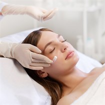 Veido valymas + procedūra su „HydraFacial“ 