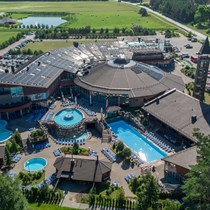 1 n. dviem „Atostogų parko“ viloje + SPA d. d.