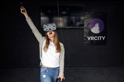 „VR City“ pramogos dviem