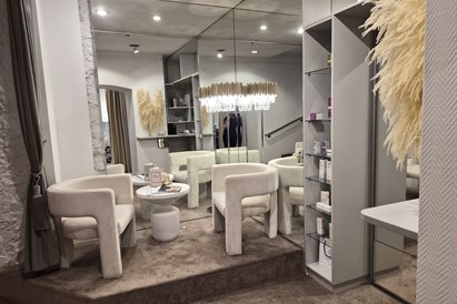 Neinvazinė karboksiterapija + kolageno terapija