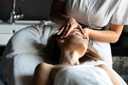 Jauninamasis veido ritualas ir presoterapija