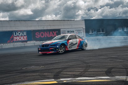 „Drift Taxi“ su „SIDE to SIDE Drift Team“
