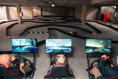 Lenktynės su naujos kartos simuliatoriumi