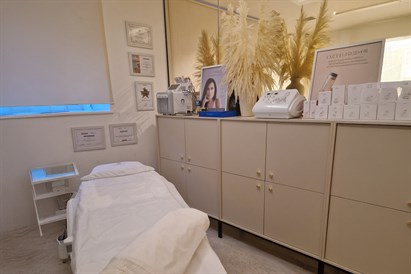 Neinvazinė karboksiterapija + kolageno terapija