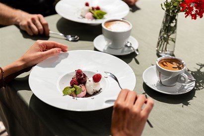 3 nakvynės viešbutyje „De Lita“ dviem