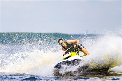 Skriejimas vandens motociklu