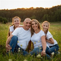 Profesionali šeimos fotosesija studijoje arba lauke