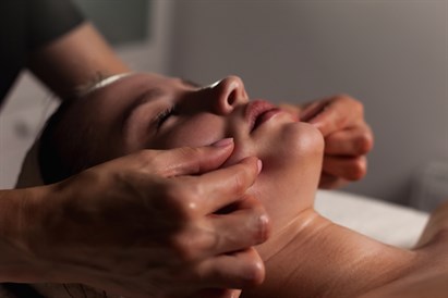 Veido, galvos ir plaštakų masažas Vilniuje