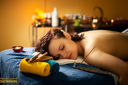 Atpalaiduojamasis kūno masažas + veido masažas