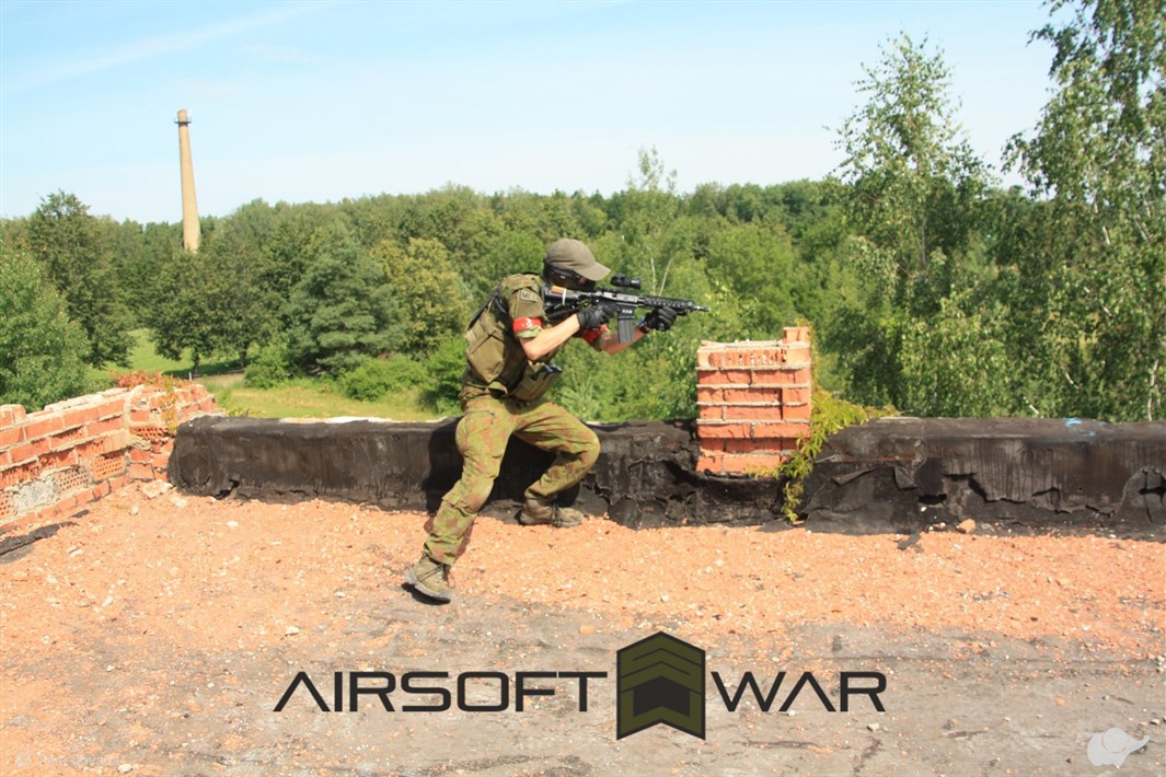 Šventė su šratasvydžio žaidimu „Airsoft War“