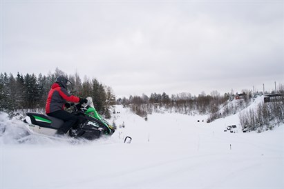Nuotykiai su sniego motociklu