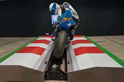 Virtualios motociklų lenktynės Vilniuje