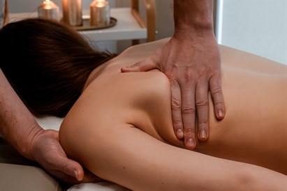 Giliųjų nugaros audinių masažas + dovana 