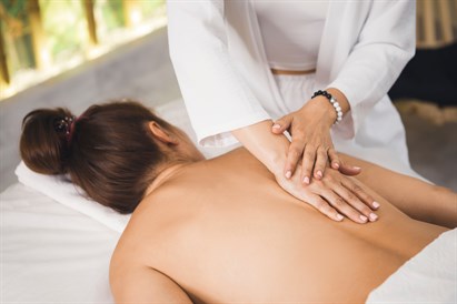 Gydomasis terapinis viso kūno masažas