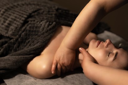 Autorinis kinų meistrės Yaping masažas