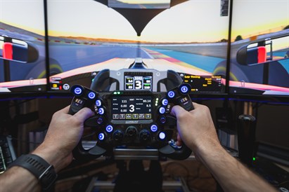 Pramoga su lenktynių simuliatoriumi