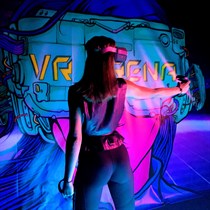 Komandinis žaidimas VR arenoje