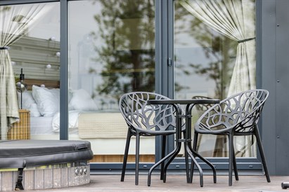 2 nakvynės „Comfort Villas“ namelyje su terasa