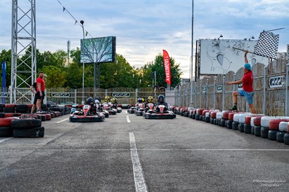 Pasivažinėjimas kartingais „Top Kart“