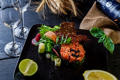 Vakarienė restorane „Miške“ Anykščiuose