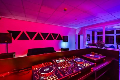 DJ arba muzikos įrašų studijos nuoma
