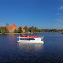 Pažintinis pasiplaukiojimas Galvės ežere