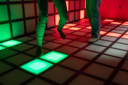 Patirtis „Lava Floor“ dviem 
