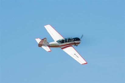 Nustebinkite JĄ akrobatiniu skrydžiu