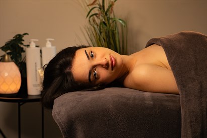 Jauninamoji LED šviesos terapija veidui