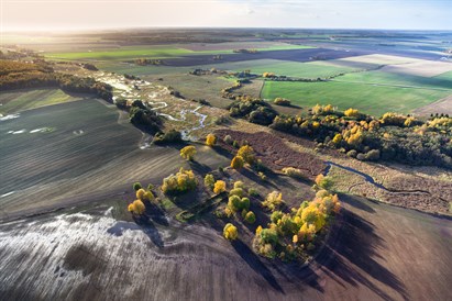 Skrydis virš 3 žymių Lietuvos dvarų