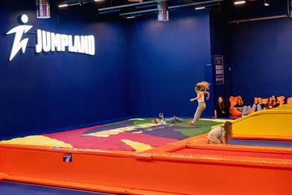 Visos dienos apsilankymas JUMPLAND pramogų parke